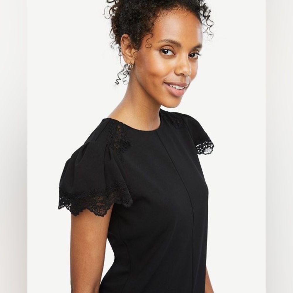 Ann Taylor Black Lace Cap Sleeve top Size XL